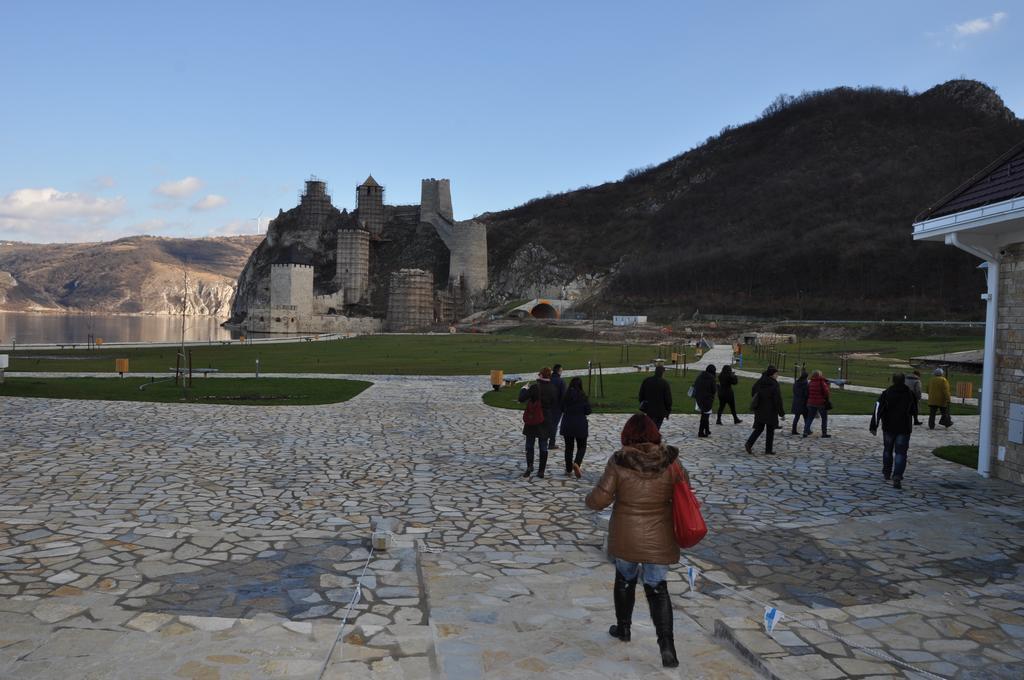 Apartman Bogojevic Golubac Exterior foto